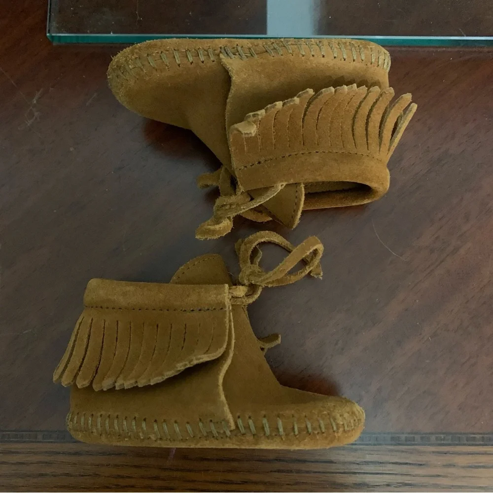 Infant Minnetonka Leather Suede Tassel Moccasins